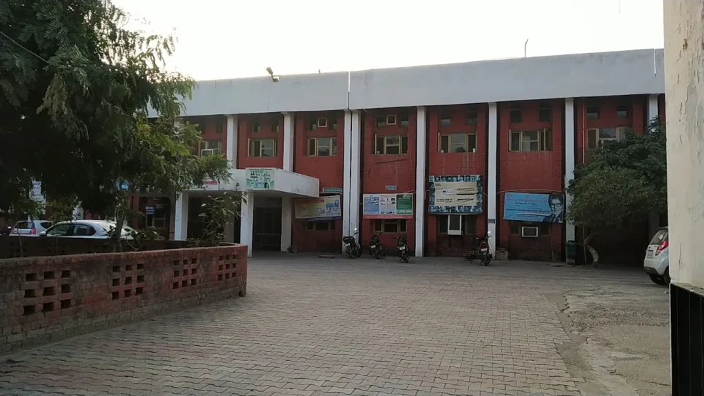 ganaur civil hospital