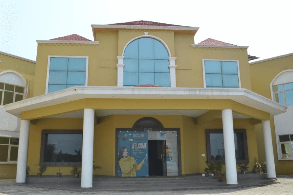 happy child international school ganaur